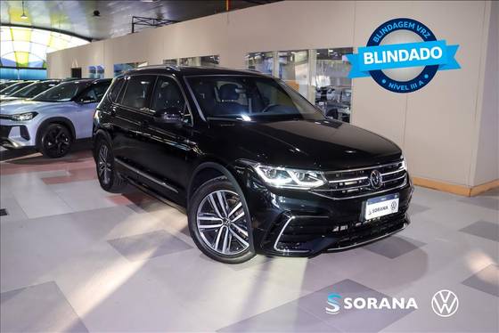 VOLKSWAGEN TIGUAN 2.0 300 TSI GASOLINA ALLSPACE R-LINE AUTOMÁTICO VOLKSWAGEN TIGUAN 2.0 300 TSI GASOLINA ALLSPACE R-LINE AUTOMÁTICO